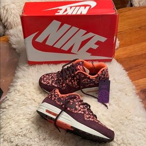 Nike Air MAX Liberty of London women’s like new